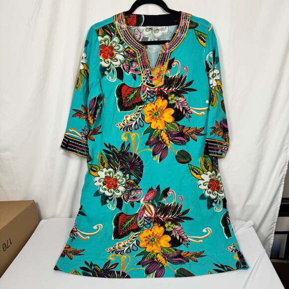 John Mark Dresses & Skirts - John Mark Floral Embroidered V-Neck Tunic Shift Dress Size M